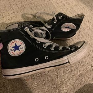 Converse Chuck Taylor Hi Tops Size 7 Fair